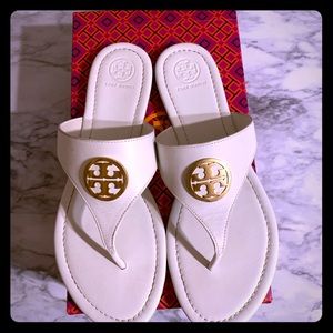Tory Burch Benton Flat Flip Flop / Thong / Sandal